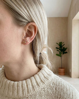 Ferskvandsperle Ørestikker 18K Guldbelagt